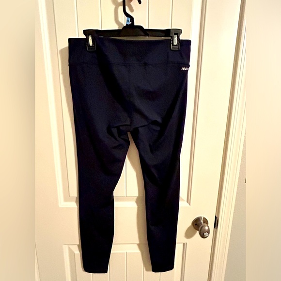 NWOT New Balance leggings blueLarge - Picture 2 of 3